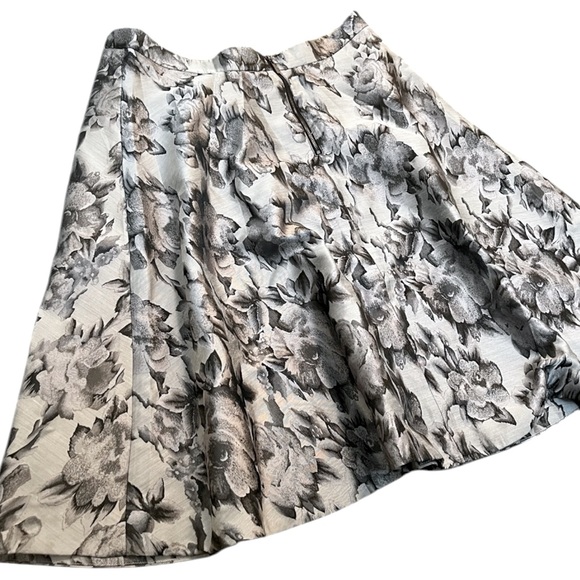 ADDITION ELLE - Love & Legend Grey & Black Rose Floral Printed Mid Length Skirt - Picture 6 of 14